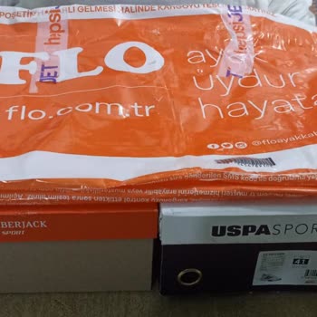 FLO Ayakkabı Siparişim Eksik Teslim Edildi.
