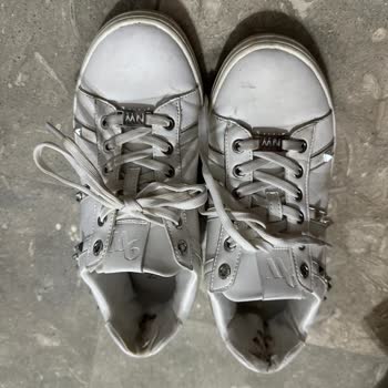 Nine West Spor Ayakkabı Sorunu
