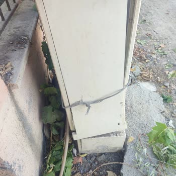 Aydem İn Gerekli Önlemleri Aldığı Hasarlı Pano