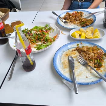 Tuzla Balıkçısı Balıklar Soğuk, Garsonlar İlgisiz: Tuzla Balıkçısında Hayal Kırıklığı