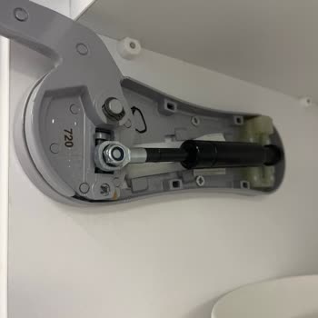 Samet A.Ş Mutfak Dolabı Amortisör Sorunu