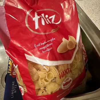 Filiz Makarna İçerisinden Çıkan Böcek Sorunu