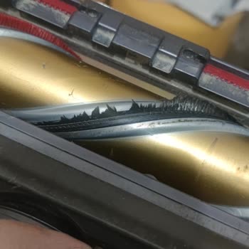 Dyson Fırca Kısmı Kılların Dökülmesi