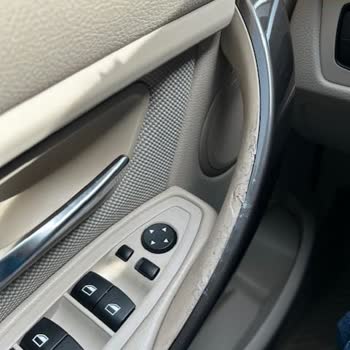 Kosifler Oto BMW Aracın Eriyen Kapı Kolları
