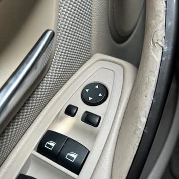 Kosifler Oto BMW Aracın Eriyen Kapı Kolları