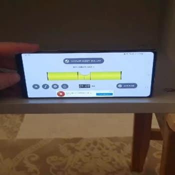 Kelebek Mobilya TV Ünitesinde Eğrilik