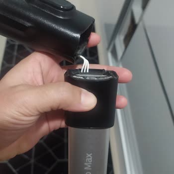 PHILIPS Ev Aletleri Philips Dikey Süpürge SpeedPro 7043 Şarjlı Süpürge Kırılması