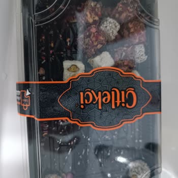 Çitlekçi Lokumdan Taş Çıktı