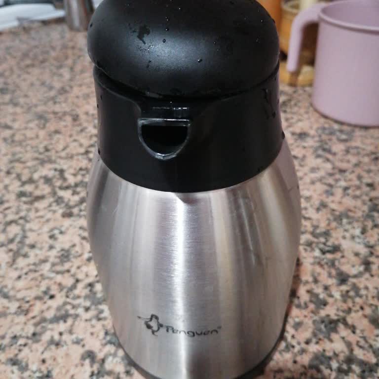 Penguen Home Penguen Marka Termos İki Kullanımda Kapağı Bozuldu Soğutuyor