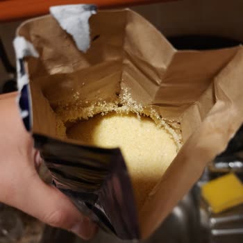 Carrefour'dan Aldığım İrmikte Böcek Şoku