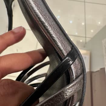 Tamer Tanca İki Saat Kullanılan Ayakkabının Arkasında Durmuyor.