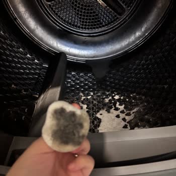 Beko Kurutma Makinesi Paspasları Eritti Ve Camı Çizdi