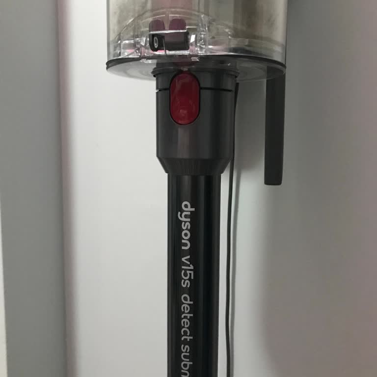 Dyson V15 Submarine Sopa Kısmı Tam Oturmuyor