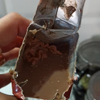 Sütaş Antalya Özdilek Mağazasından Aldığımız Süt Bozuk Çıktı