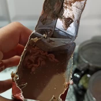 Sütaş Antalya Özdilek Mağazasından Aldığımız Süt Bozuk Çıktı