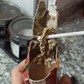 Sütaş Antalya Özdilek Mağazasından Aldığımız Süt Bozuk Çıktı