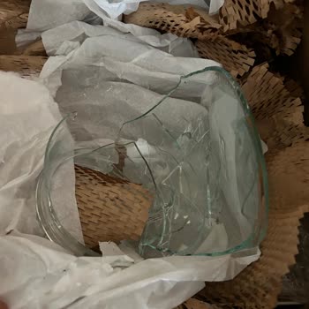 IKEA Ürünleri Hasarlı Gönderiyor Değişim Yapmıyor