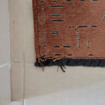 İstikbal Yön Mağazacılık Kaymaz Denilen Halılar Yerinde Durmuyor!