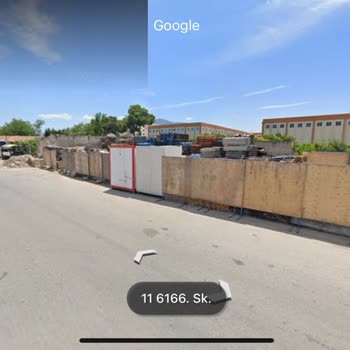 Bornova Belediyesi Yolun Şantiye Olarak Kullanılması, Görüntü Kirliliği Ve Kaza Tehlikesi!