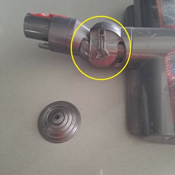 Dyson Yedek Parça Ve Servis Politikasını Kendine Göre Belirliyor!