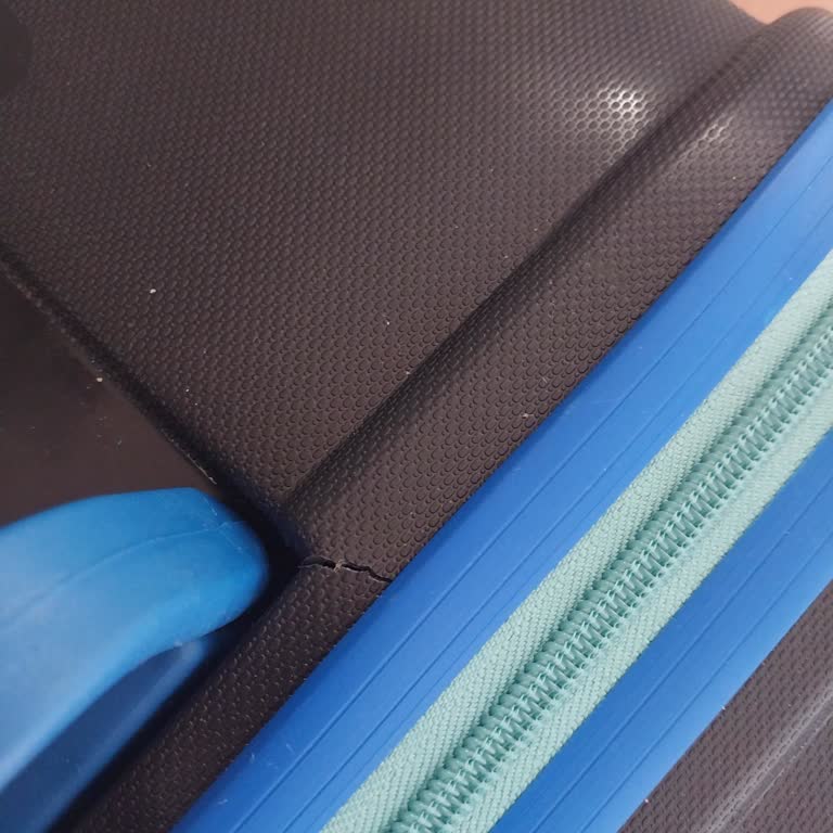 A101'den Aldığım Polo Marka Valiz İkinci Kullanımda Kırıldı