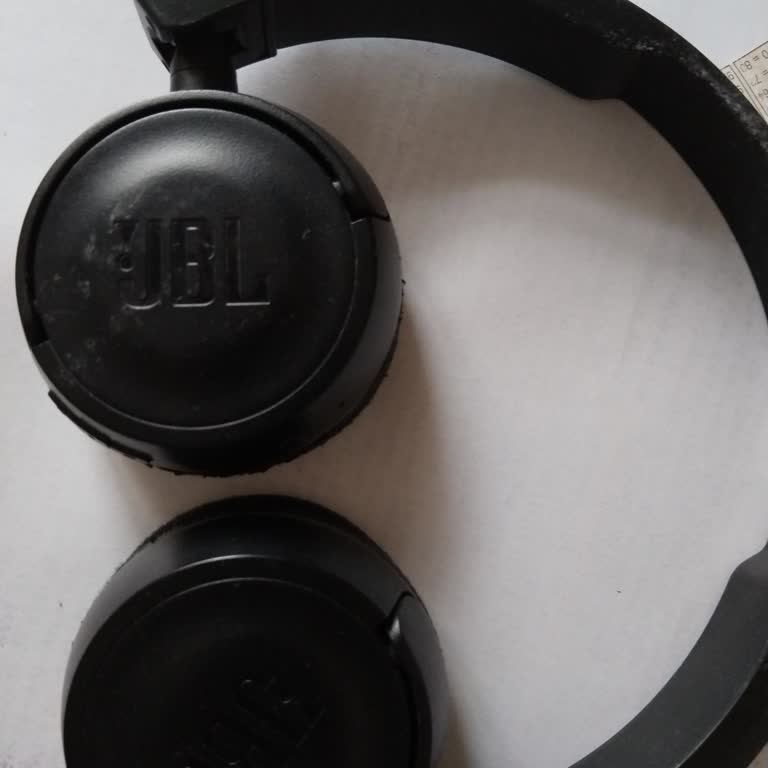 JBL Kulaklığımın Cızırtı Ve Kendiliğinden Kapanma Sorunu