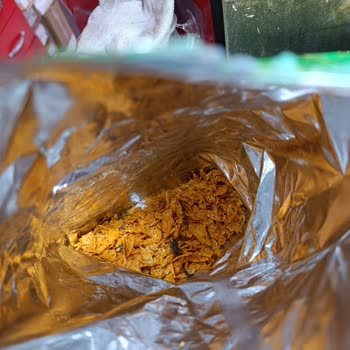 Doritos Paketin İçinde Siyah Siyah Kum Parçacıkları Çıktı