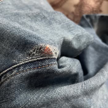 Mavi Sorumsuzluğu Pantolonlarım Çöp