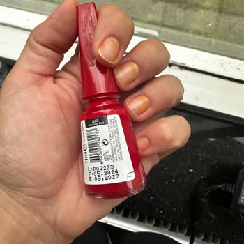 Flormar Jelly Look Serisi Oje Tırnakları Turunculaştırıyor