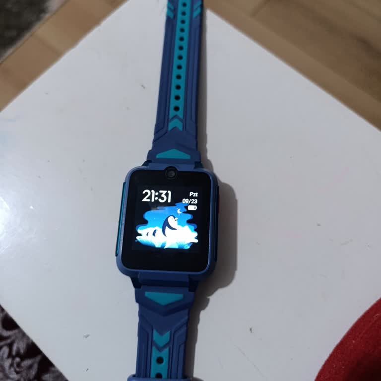 TCL Telefon TLC Çocuk Saati Çevrim Dışı Gösteriyor