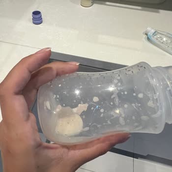 İlk Adımlarım Aptamil Sıvı Mama İçindeki Topaklar Ve Ulaşılamayan Telefonlar!