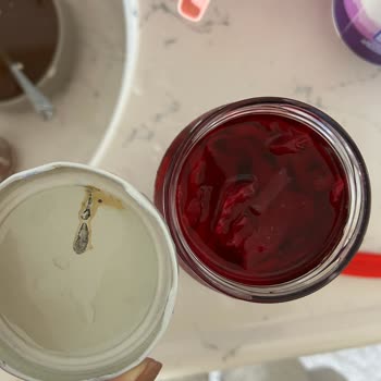 Budabenimolsun.com Kırmızı Lahana Turşusunda Kapağın Şişmesi Ve Pas Lekesi