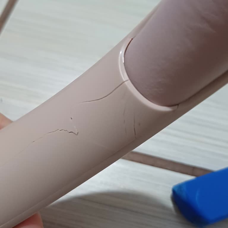 JBL560BT Kulaklığımda Kendiliğinden Çatlak Oluşmuş