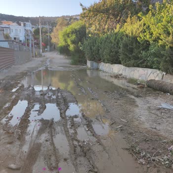 Muğla Büyükşehir Belediyesi Su Patlağı Şikayet