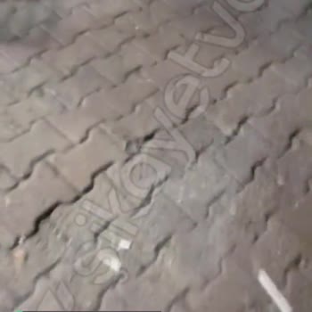 Ressa Cafe Bakımsız Masalar Kirli!