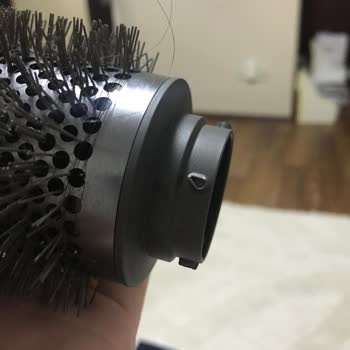 Dyson Airwrap Başlık Sorunu: Kullanımda Çıkıyor Ve Hareket Ediyor