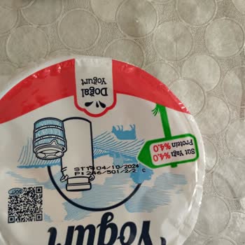 BİM De Dost Yoğurt Küflü Çıktı.