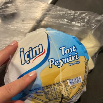 İçim Süt ve Süt Ürünleri İçim Tost Peyniri Uzamıyor Ve Pütürlü Bir Kıvamda