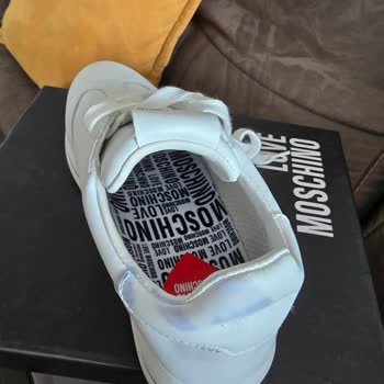 Boyner'den Aldığım Love Moschino Ayakkabının Renk Değiştirmesi