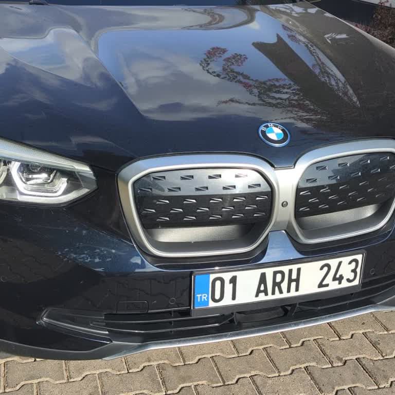 BMW IX3 Far Sorunu Ve Garanti Süresi Hakkında Acil Çözüm Bekliyorum