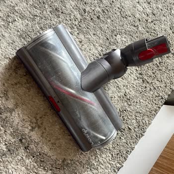 Dyson Şarjlı Süpürge Başlığı Kırıldı: Garanti Talebi