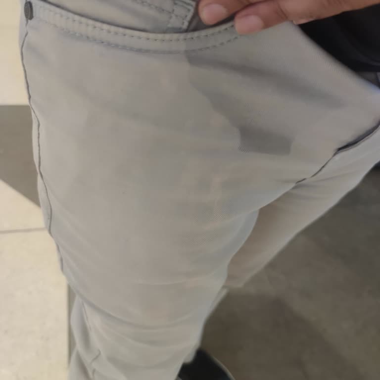 Avva Pantolon Ayıplı Ürün