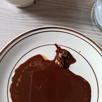 Abdullah Efendi İçinden Ölü Arı Çıkan Kahve