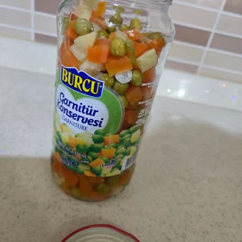 Burcu Gıda Market Ürünlerinde Sağlık Skandalı: Garnitürden Salyangoz Çıktı!