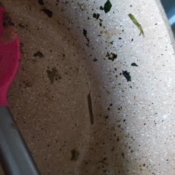 Superfresh Ispanak İçinden Otlar Çıktı