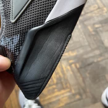 Sportive Sorunlu Ayakkabıya Hiçbir İşlem Yapmadı!