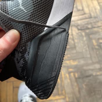 Sportive Sorunlu Ayakkabıya Hiçbir İşlem Yapmadı!