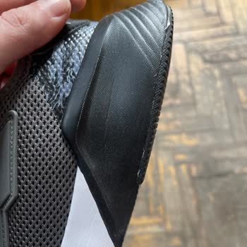 Sportive Sorunlu Ayakkabıya Hiçbir İşlem Yapmadı!