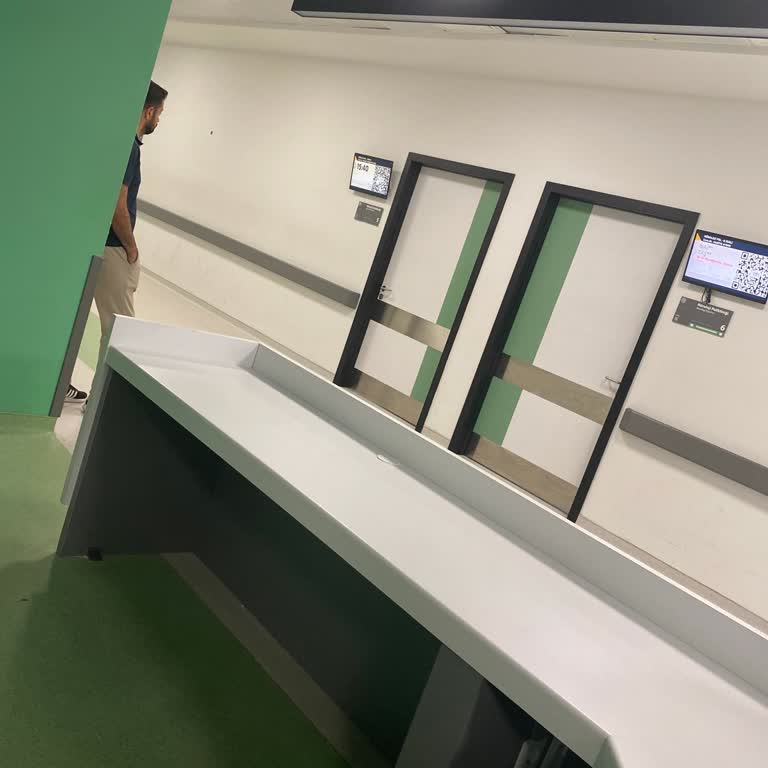 İzmir Bayraklı Şehir Hastanesi Şehir Hastanesinde Uzun Bekleme Süreleri