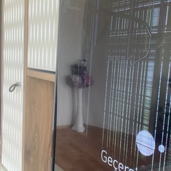 Onvo TV'de Ekran Çatlağı Ve Yanık Sorunu